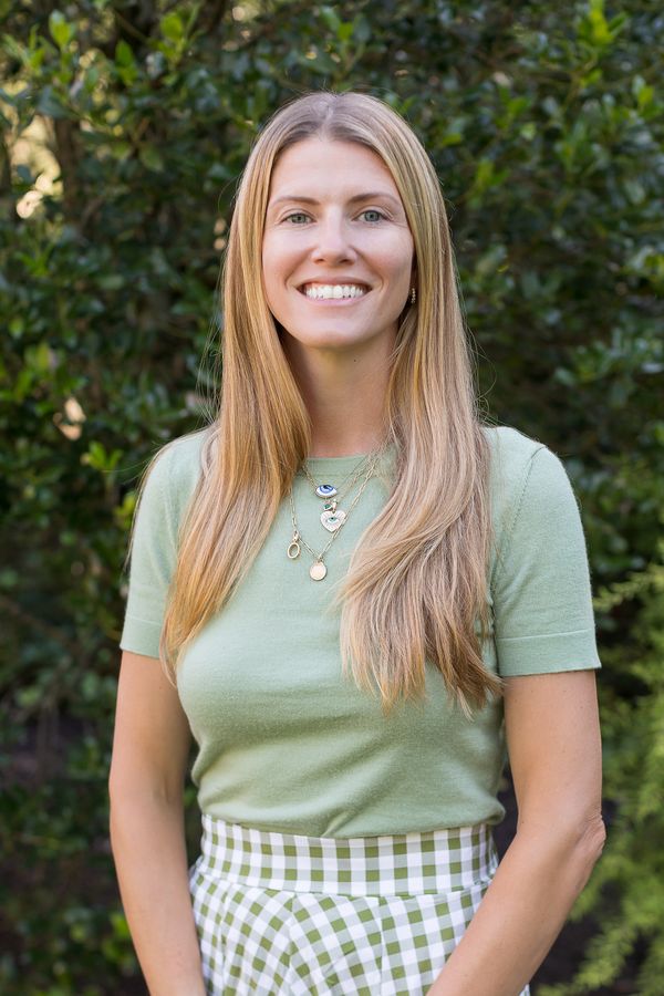 Headshot of Suzett Hamilton